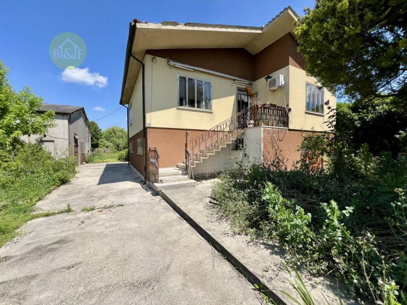casa indipendente in vendita a Bevilacqua in zona Marega