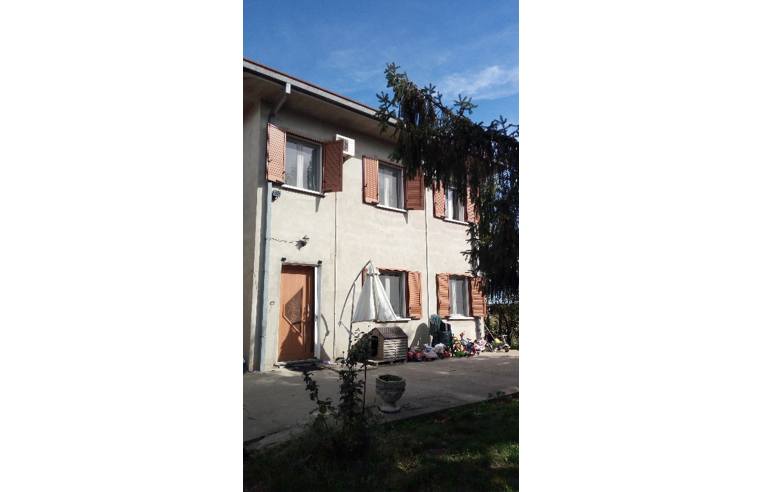 casa indipendente in vendita a Bevilacqua