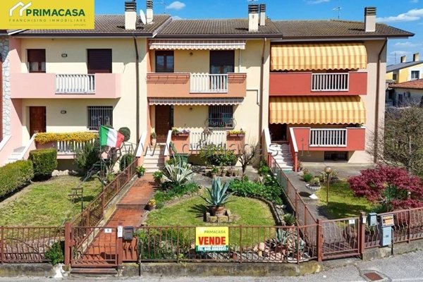 casa indipendente in vendita a Bonavigo in zona Orti