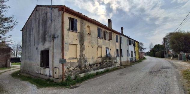 locale di sgombero in vendita a Bonavigo