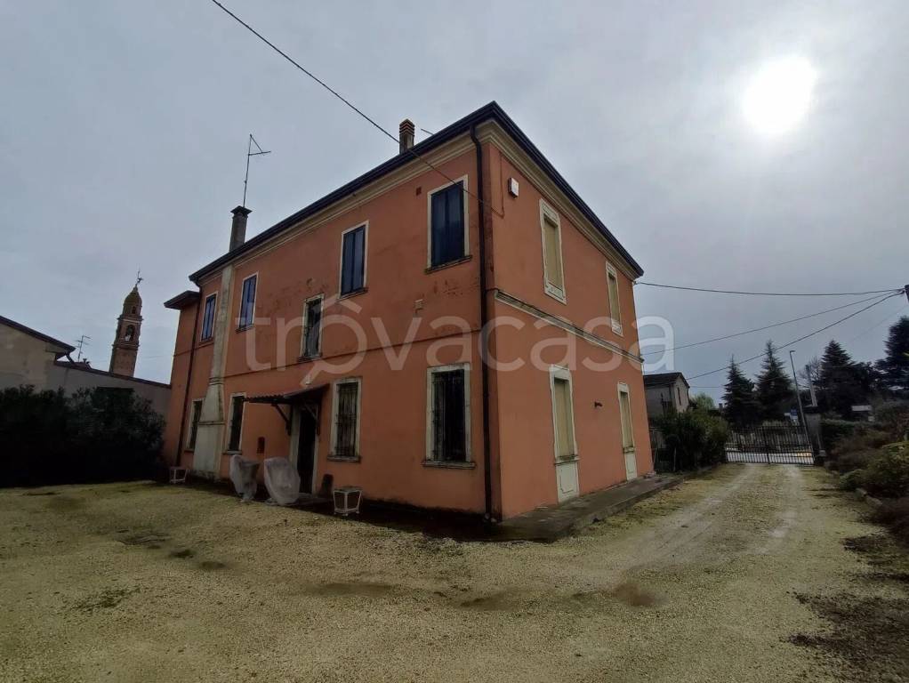 casa indipendente in vendita a Boschi Sant'Anna