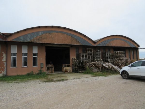 ufficio in vendita a Boschi Sant'Anna