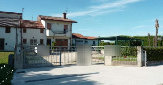 casa indipendente in vendita a Boschi Sant'Anna
