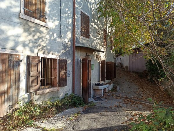 casa indipendente in vendita a Bosco Chiesanuova
