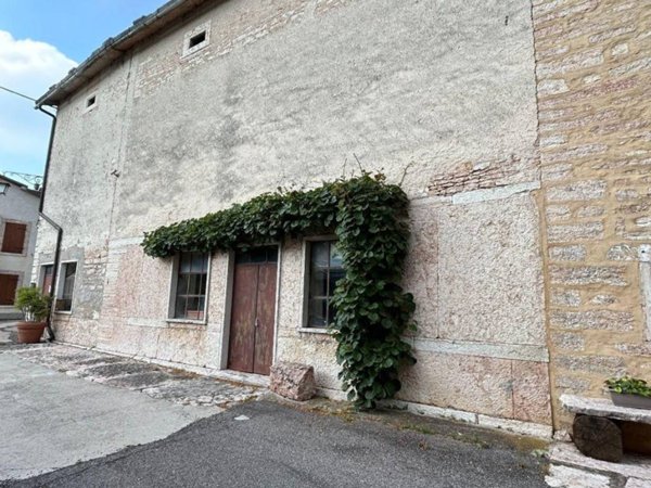 casa indipendente in vendita a Bosco Chiesanuova