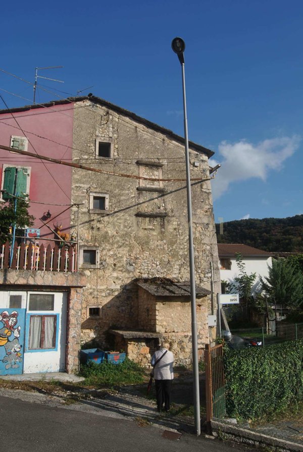 casa indipendente in vendita a Bosco Chiesanuova in zona Corbiolo