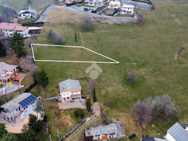 terreno edificabile in vendita a Bosco Chiesanuova in zona Corbiolo