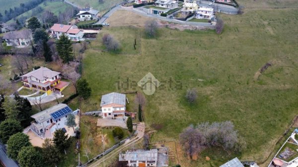 terreno edificabile in vendita a Bosco Chiesanuova