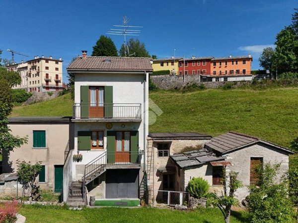 casa indipendente in vendita a Bosco Chiesanuova