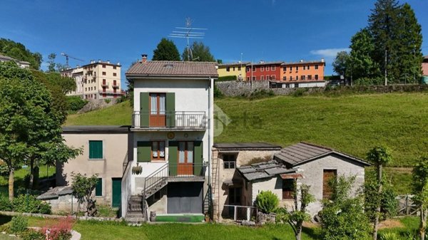 casa semindipendente in vendita a Bosco Chiesanuova