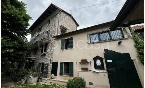 appartamento in vendita a Bosco Chiesanuova in zona Corbiolo