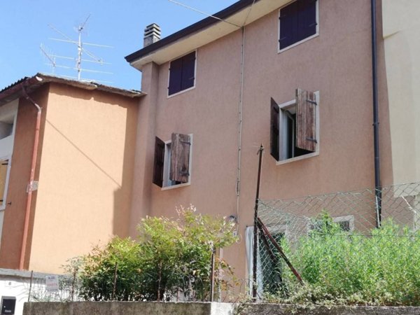 casa indipendente in vendita a Bosco Chiesanuova