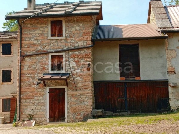 casa indipendente in vendita a Bosco Chiesanuova