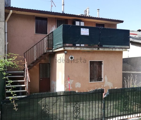 casa indipendente in vendita a Bosco Chiesanuova