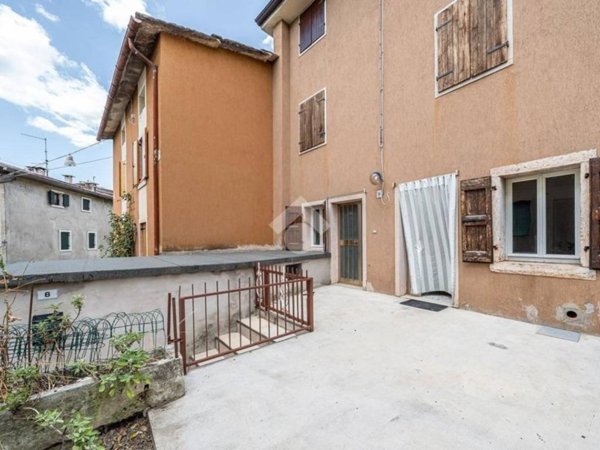 casa indipendente in vendita a Bosco Chiesanuova
