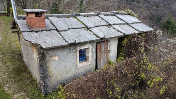 appartamento in vendita a Bosco Chiesanuova in zona Valdiporro
