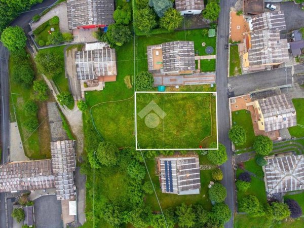 terreno edificabile in vendita a Bosco Chiesanuova in zona Valdiporro