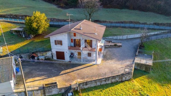 casa indipendente in vendita a Bosco Chiesanuova