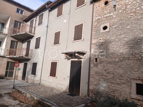 casa indipendente in vendita a Bosco Chiesanuova