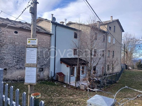 casa indipendente in vendita a Bosco Chiesanuova in zona Bosco Chiesanuova