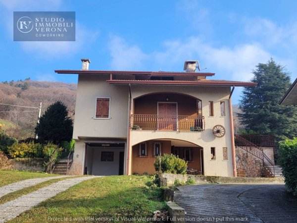 casa indipendente in vendita a Bosco Chiesanuova