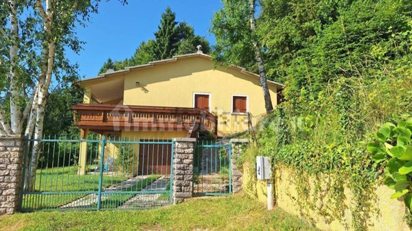 casa indipendente in vendita a Bosco Chiesanuova in zona Valdiporro