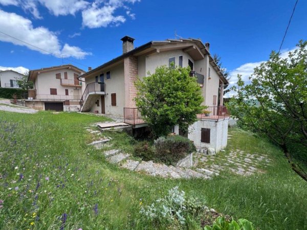 appartamento in vendita a Bosco Chiesanuova in zona Corbiolo