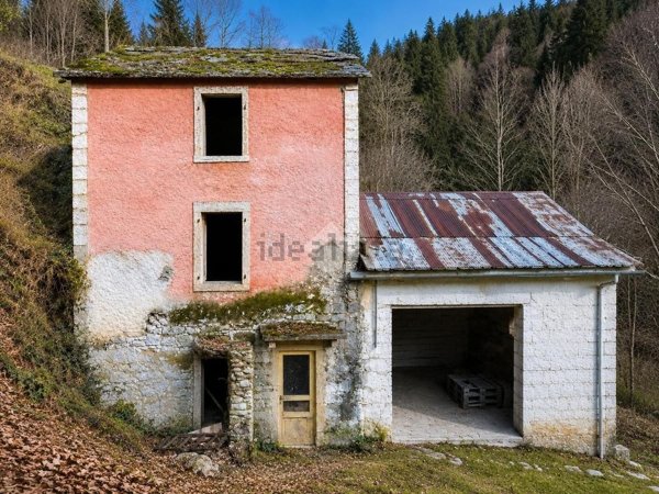 appartamento in vendita a Bosco Chiesanuova in zona Valdiporro