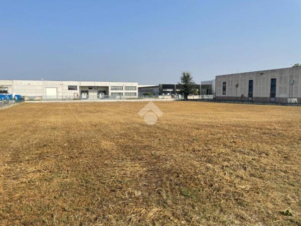 terreno edificabile in vendita a Bovolone