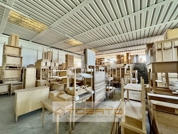 locale commerciale in vendita a Bovolone