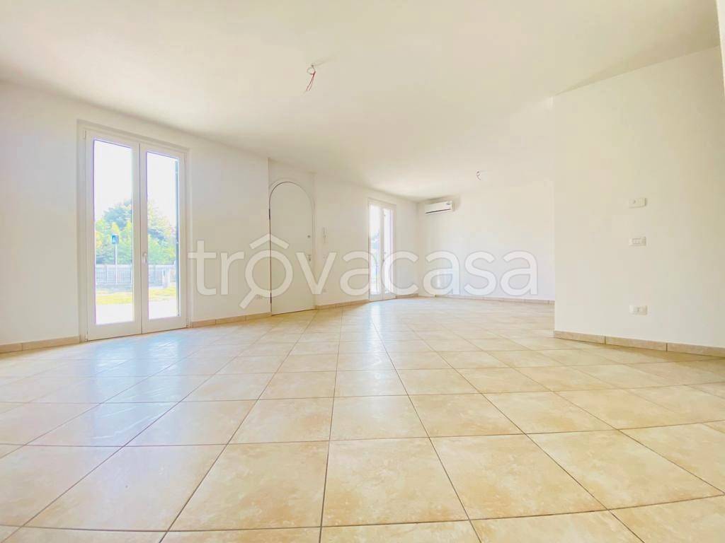 casa indipendente in vendita a Bovolone