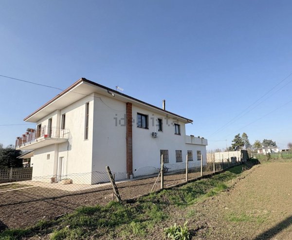 casa indipendente in vendita a Bovolone