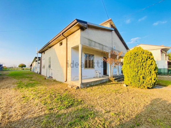 casa indipendente in vendita a Bovolone