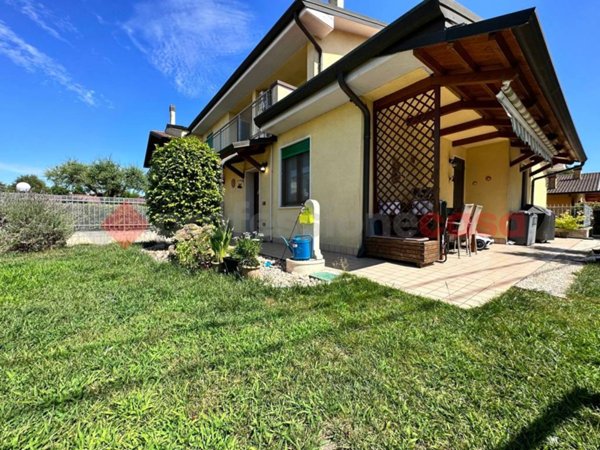 casa indipendente in vendita a Bovolone