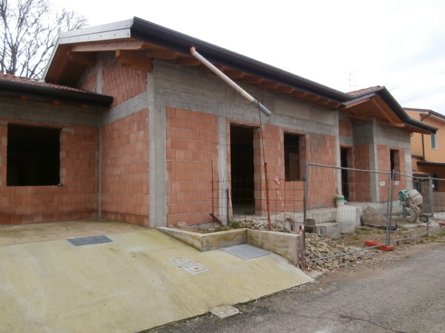 casa indipendente in vendita a Bovolone