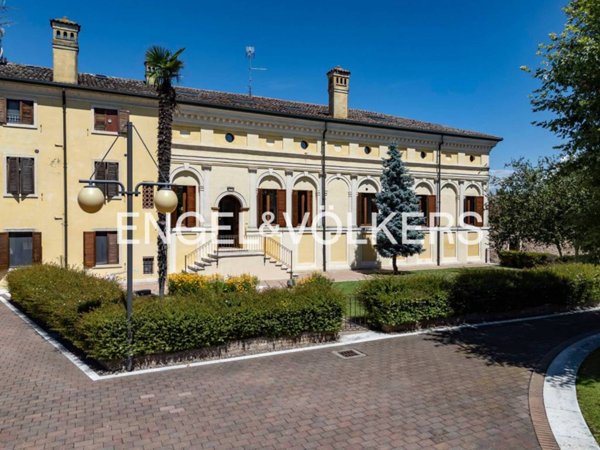 casa indipendente in vendita a Bovolone