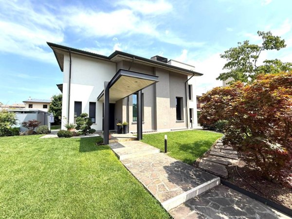 casa indipendente in vendita a Bovolone