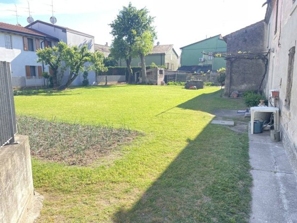 casa indipendente in vendita a Bovolone