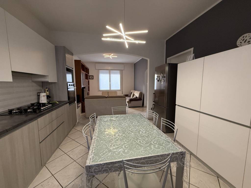 casa indipendente in vendita a Bovolone