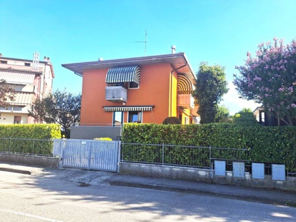 casa indipendente in vendita a Bovolone