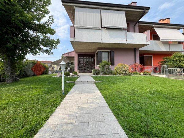 casa indipendente in vendita a Bovolone