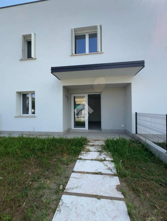 casa indipendente in vendita a Bovolone
