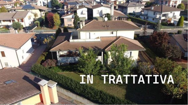 casa indipendente in vendita a Bovolone