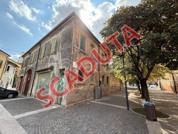 negozio in vendita a Bovolone