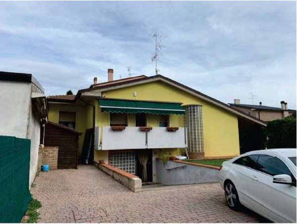 casa indipendente in vendita a Bovolone