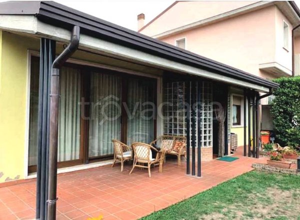 casa indipendente in vendita a Bovolone