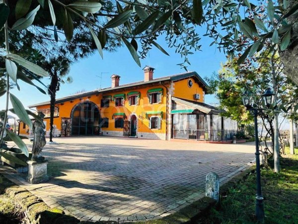 casa indipendente in vendita a Bovolone