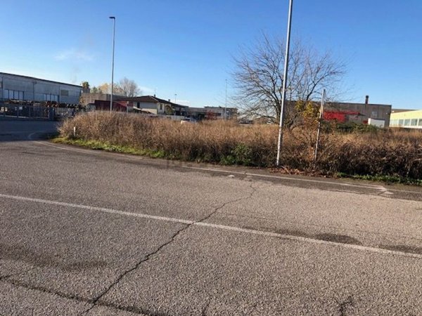 terreno edificabile in vendita a Bovolone