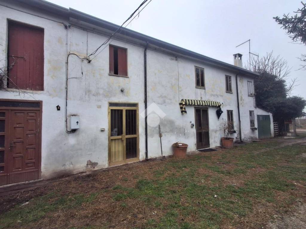 casa indipendente in vendita a Bovolone