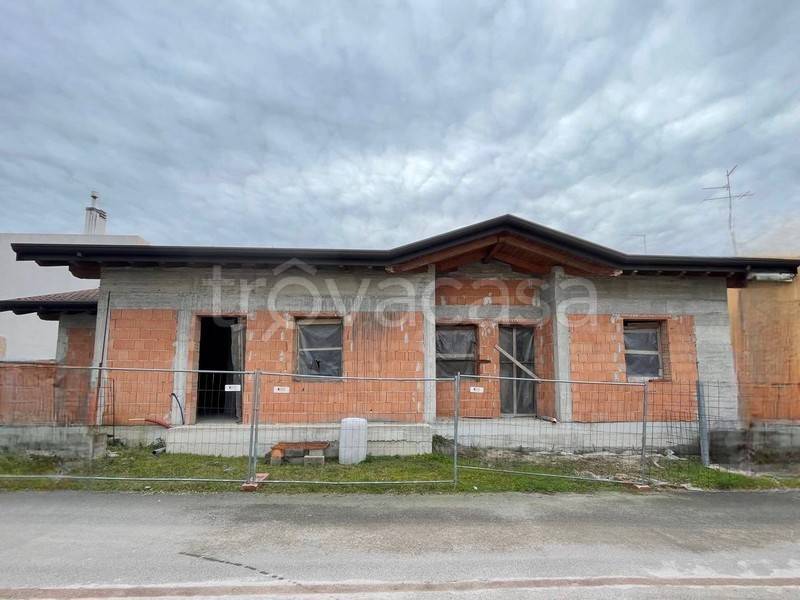 casa indipendente in vendita a Bovolone